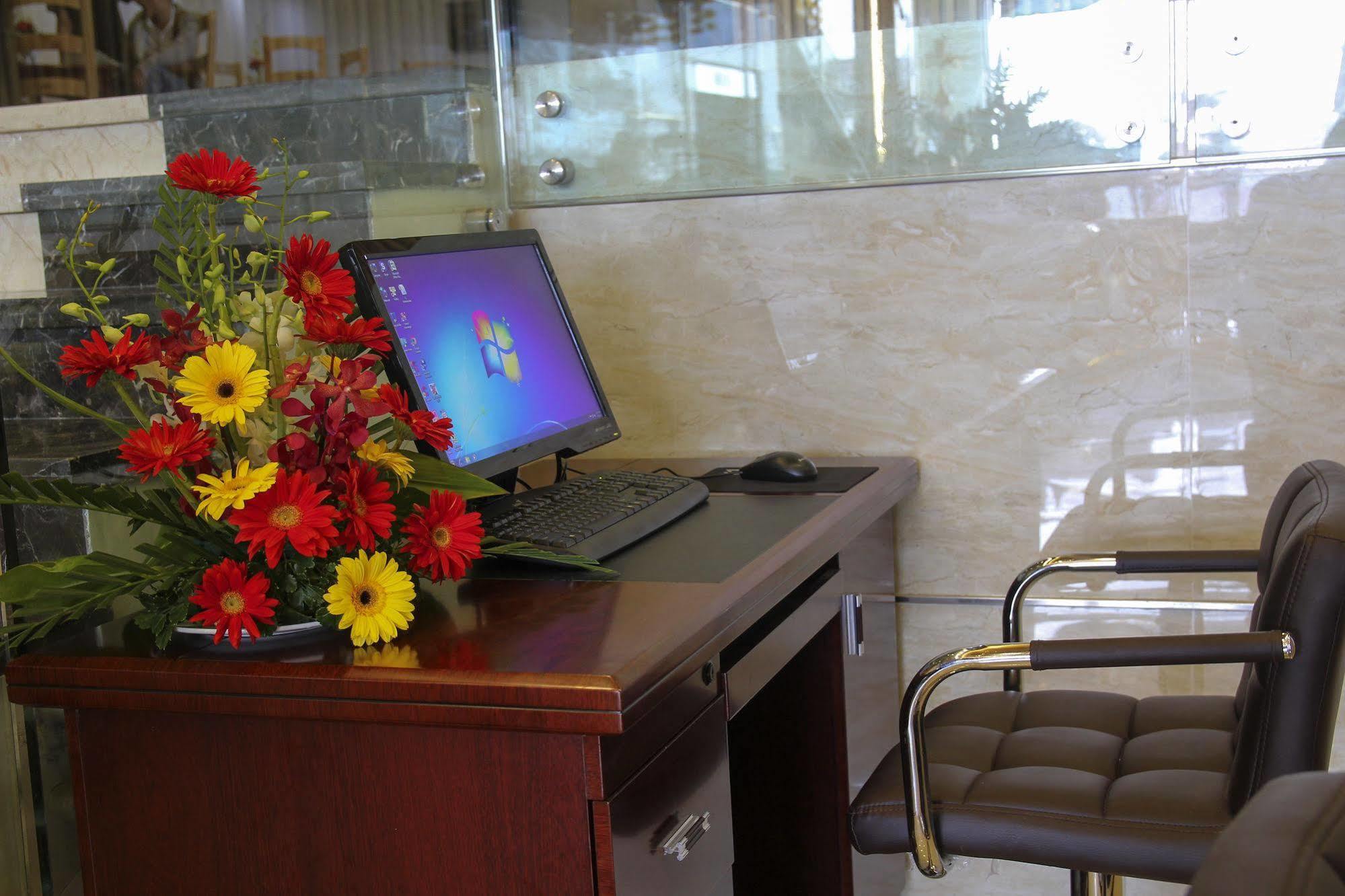 West Hotel Кантхо Экстерьер фото