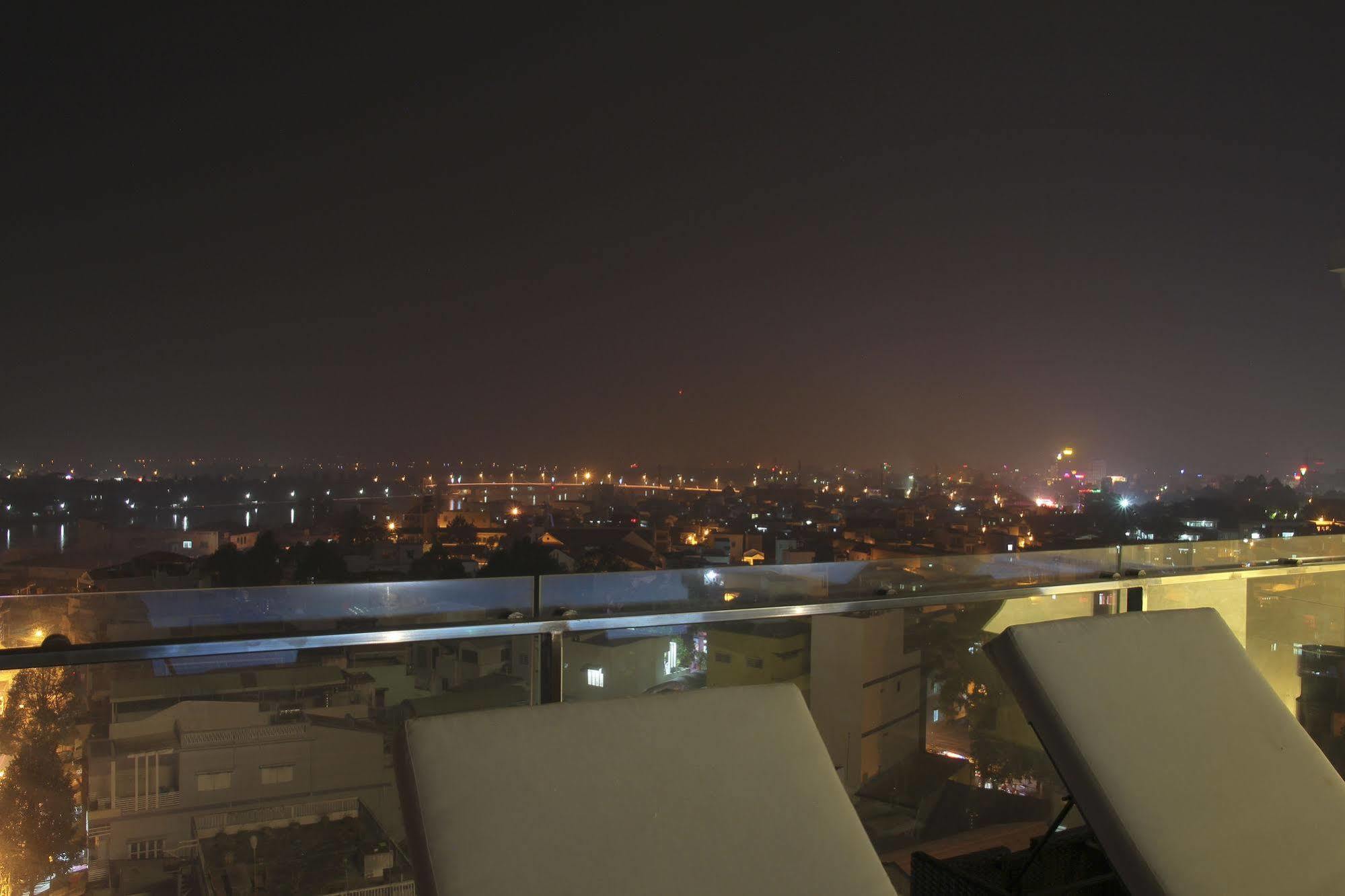 West Hotel Кантхо Экстерьер фото